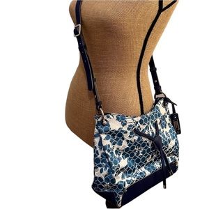Nine West blue floral bag